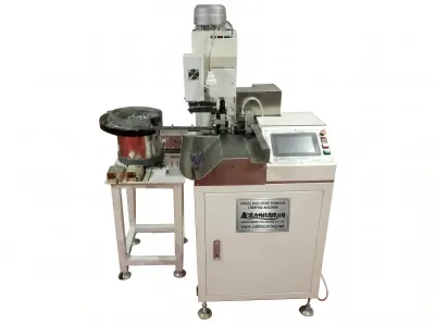全自動單端鬆動端子壓接機 2T/3T 容量 3000pc/h WPM-R9B
