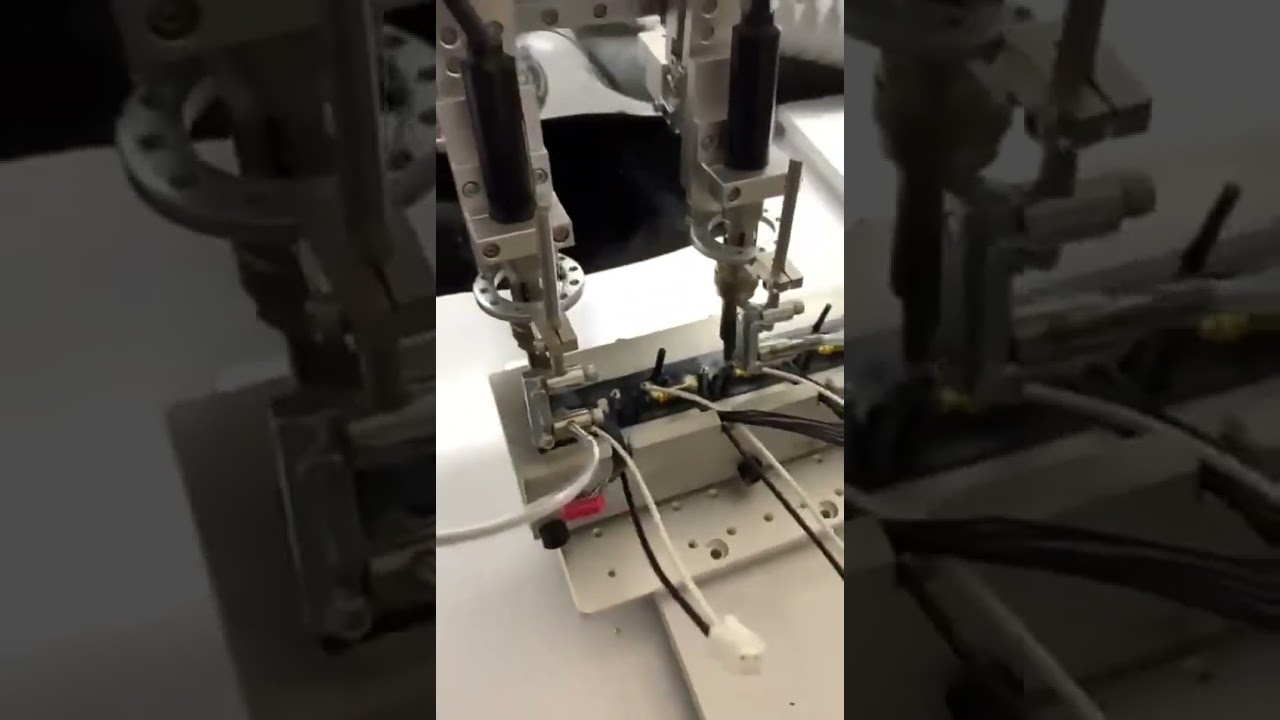 Pneumatic Dual Soldering Heads 4-Axis Dual Station Automatic Soldering Machine for Motor Line Harness