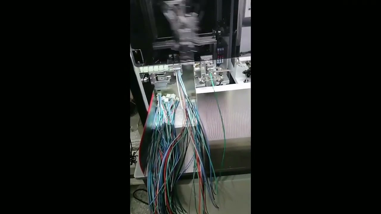 全自動剝線、扭線、沾錫、端子壓接一體機｜高效線束加工設備
