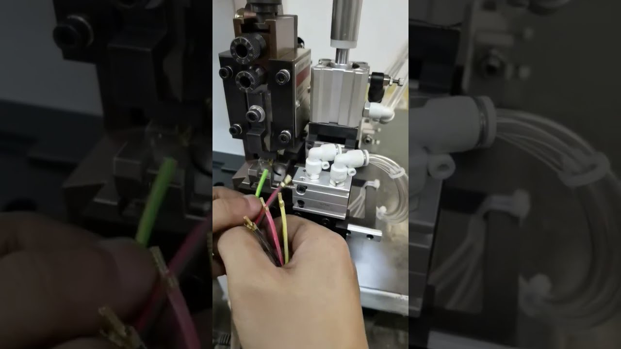 出口版直式連續端子壓接機｜工廠自動化設備 #工廠 #機械