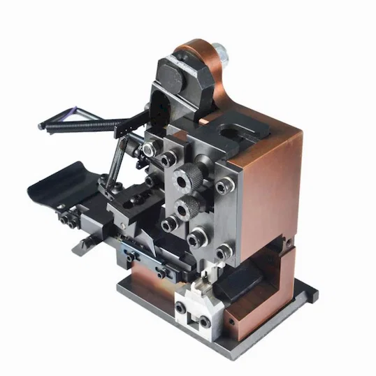 可客製化OTP端子沖壓件 精密五金零件 Thumb